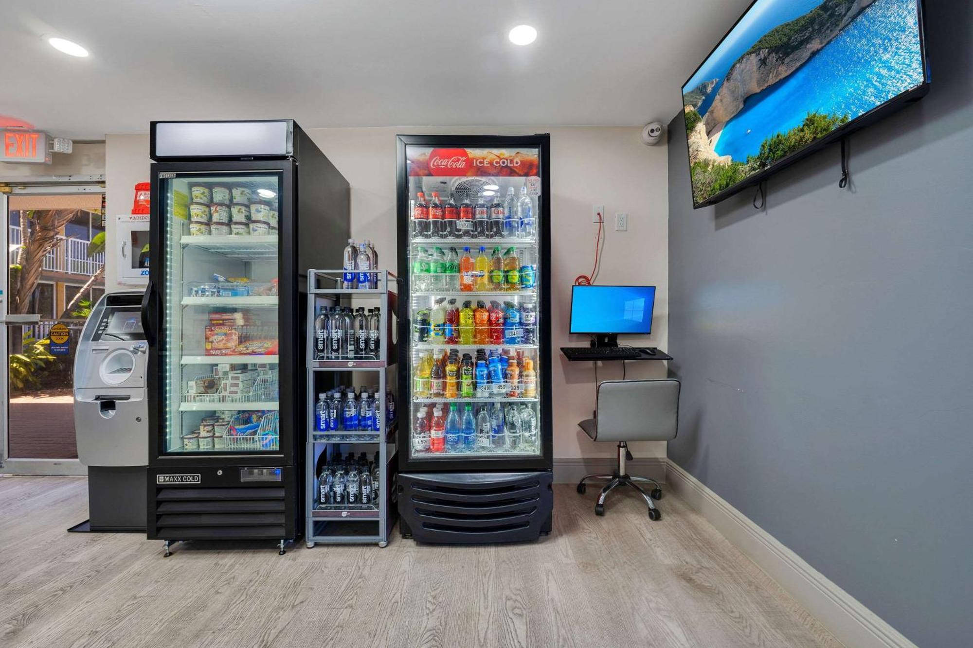 Quality Inn & Suites Airport-Cruise Port Χόλιγουντ Εξωτερικό φωτογραφία