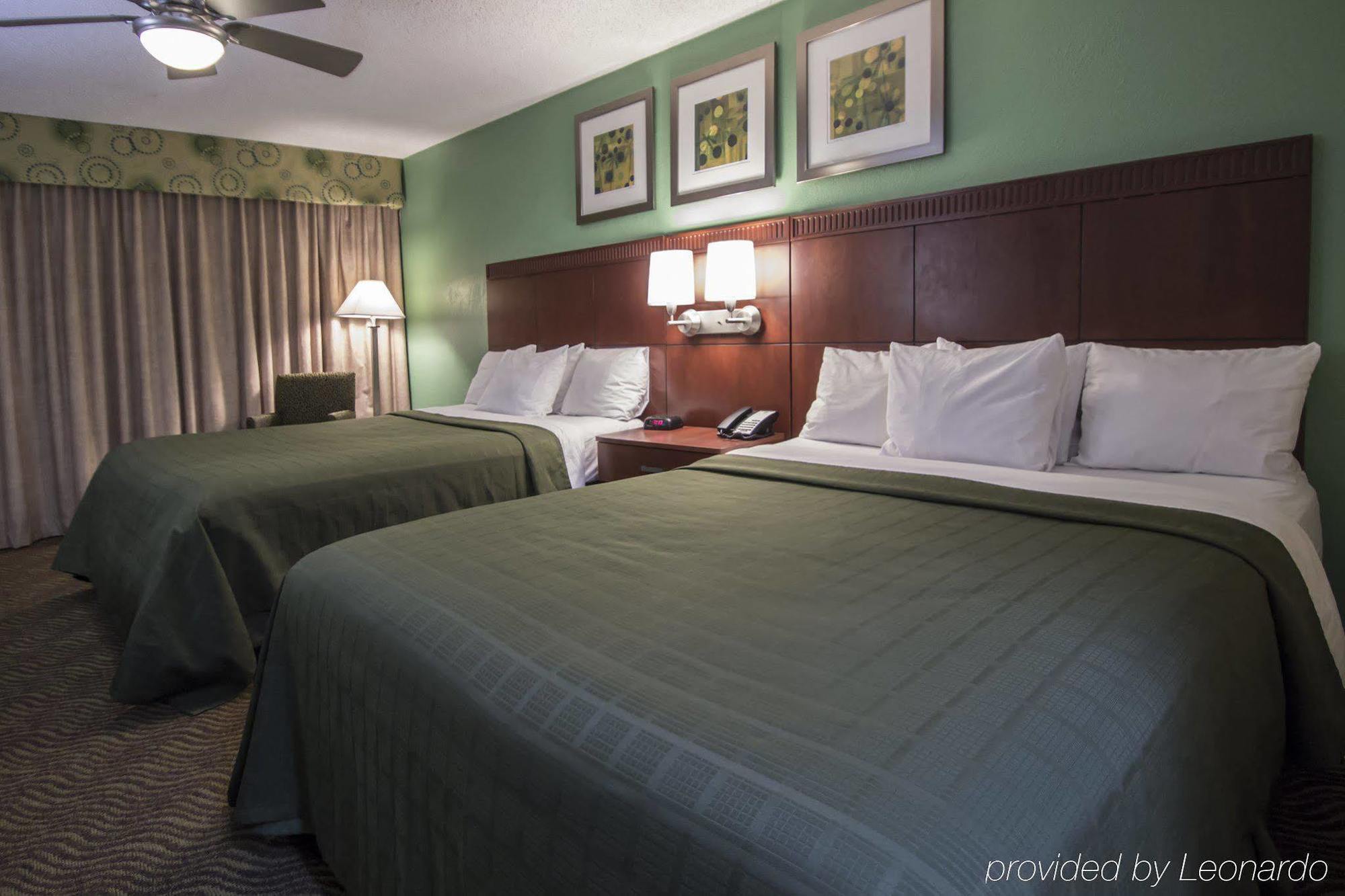 Quality Inn & Suites Airport-Cruise Port Χόλιγουντ Εξωτερικό φωτογραφία