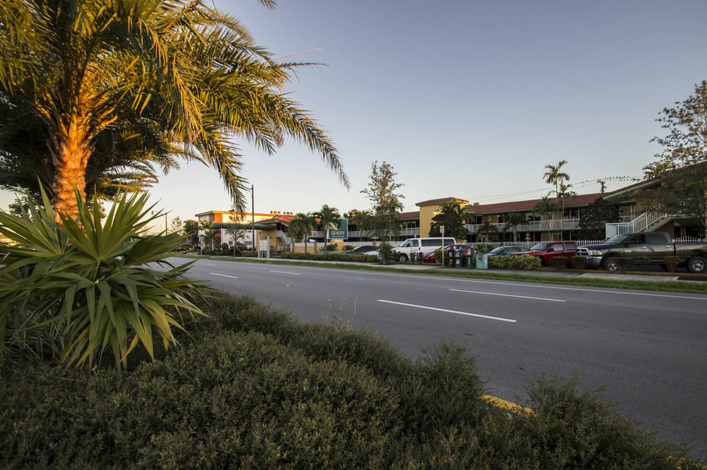 Quality Inn & Suites Airport-Cruise Port Χόλιγουντ Εξωτερικό φωτογραφία